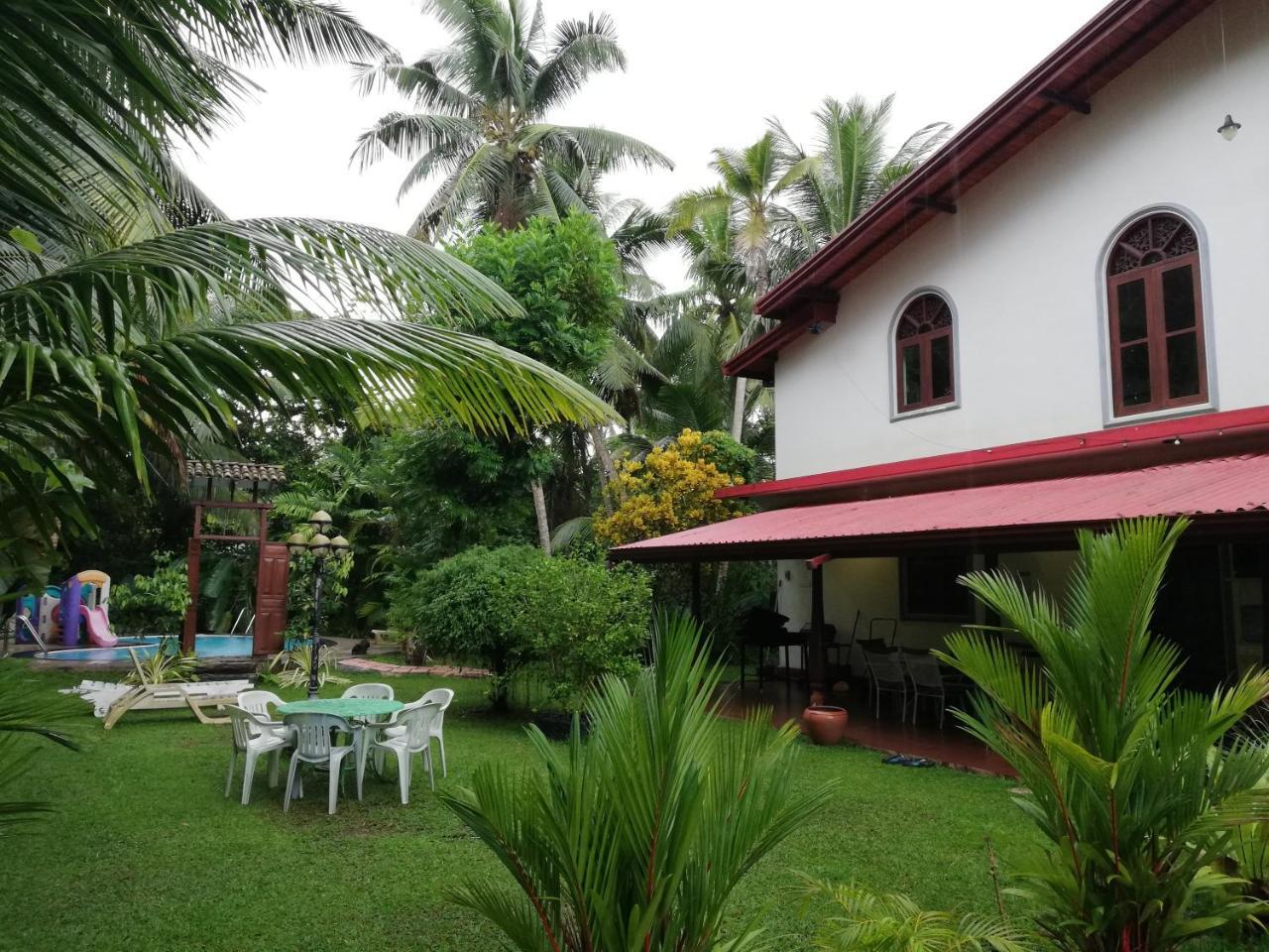 Manik Villa Bentota Exteriör bild